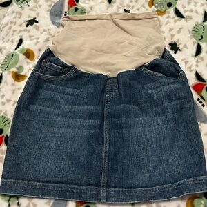 Preowned Indigo Blue Maternity Jean skirt. Sz Large